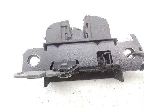 CERRADURA PORTON / TAPA MALETA VW CADDY III Variant (2KB, 2KJ, 2CB, 2CJ) |Desguaces La Cabaña