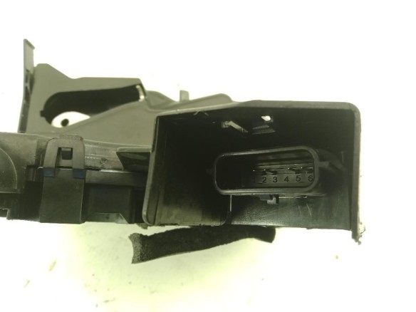805023997R CERRADURA PUERTA LAT DEL DER RENAULT MEGANE IV (B9A/M_) |Desguaces La Cabaña