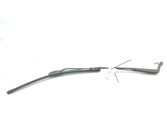 A6388202544 BRAZO LIMPIAPARABRISAS DEL DER MERCEDES BENZ CLASE V (638/2) |Desguaces La Cabaña