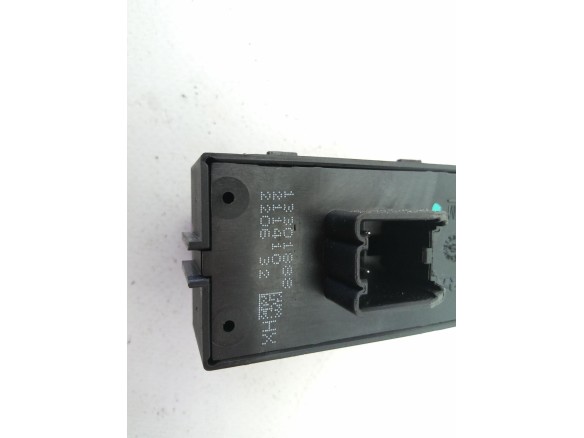 13301888 MANDO ELEVALUNAS PUERTA LAT TRA IZQ OPEL ZAFIRA TOURER C (P12) |Desguaces La Cabaña