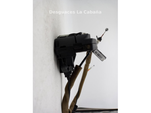 CERRADURA PUERTA LATERAL DELANTERA DERECHA|Desguaces La Cabaña