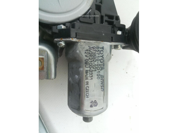 8571000100 ELEVALUNAS PUERTA LAT TRA IZQ TOYOTA YARIS (_P13_) |Desguaces La Cabaña