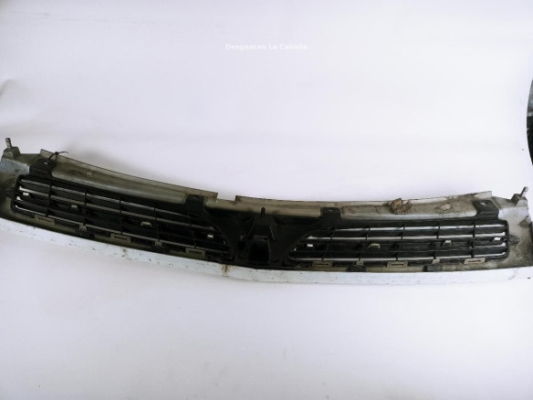 REJILLA / CALANDRA NISSAN INTERSTAR Furgón (X70) |Desguaces La Cabaña