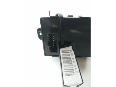 MANDO ELEVALUNAS PUERTA LATERAL TRASERO IZQUIERDO|Desguaces La Cabaña 2