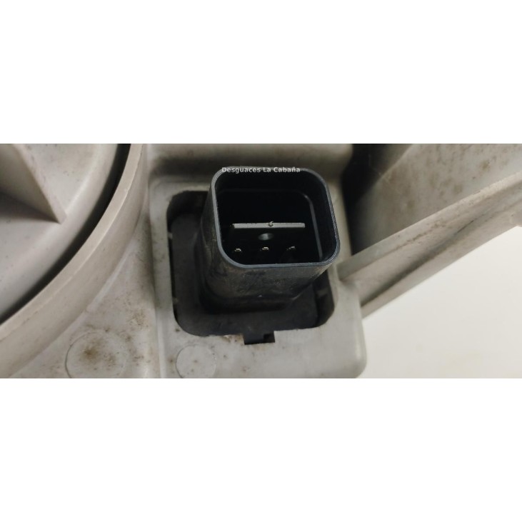 921024A000 FARO DERECHO HYUNDAI H-1 / STAREX Limusina |Desguaces La Cabaña