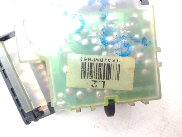 SinValor MANDO LIMPIAPARABRISAS KIA RIO Sedán (DC_) |Desguaces La Cabaña