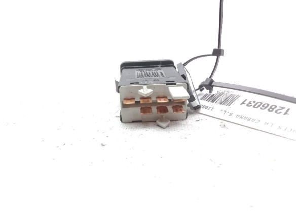 1J0953235J INTERRUPTOR WARNING VW GOLF IV (1J1) |Desguaces La Cabaña