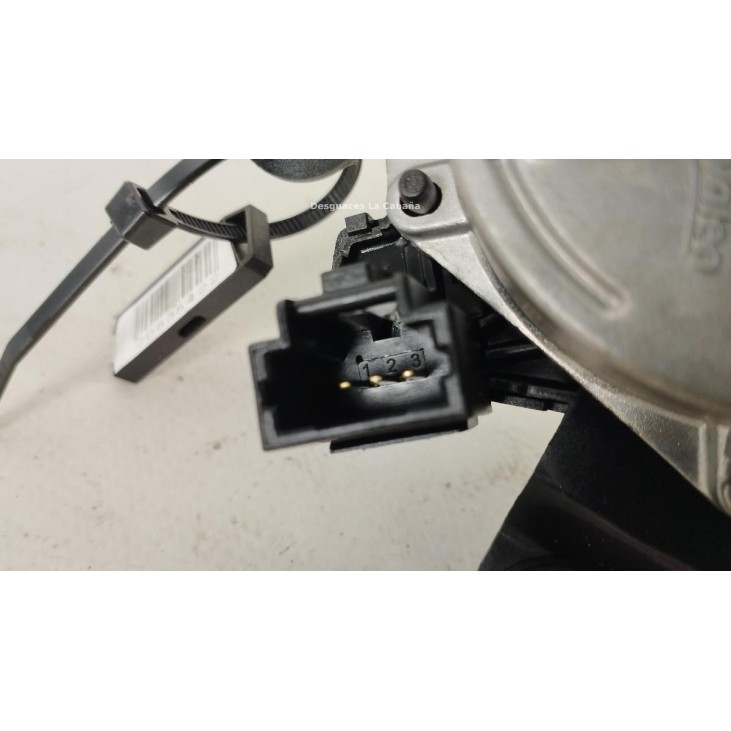 287102467RD MOTOR LIMPIAPARABRISAS TRA DACIA DUSTER |Desguaces La Cabaña