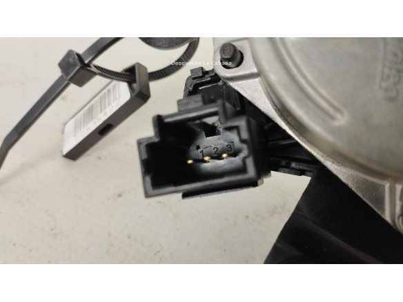 287102467RD MOTOR LIMPIAPARABRISAS TRA DACIA DUSTER |Desguaces La Cabaña