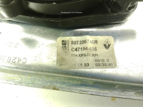 827206746R ELEVALUNAS PUERTA LAT DEL DER RENAULT MEGANE IV (B9A/M_) |Desguaces La Cabaña