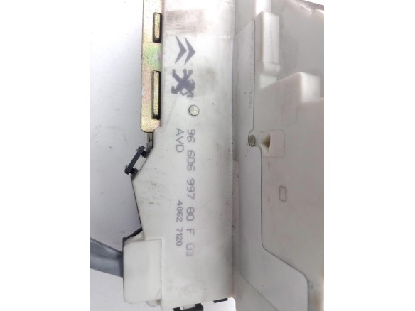 9660699780F CERRADURA PUERTA LAT DEL DER CITROEN C4 I (LC_) |Desguaces La Cabaña