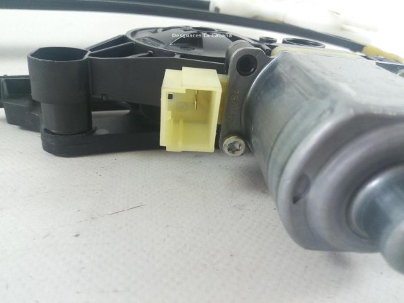 ELEVALUNAS PUERTA LAT TRA DER AUDI A4 (8W2, B9) |Desguaces La Cabaña
