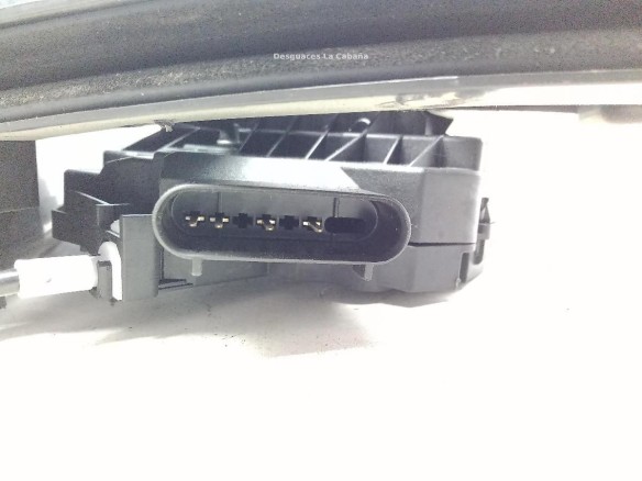 BM51A264A27AL CERRADURA PUERTA LAT TRA IZQ FORD FOCUS III |Desguaces La Cabaña