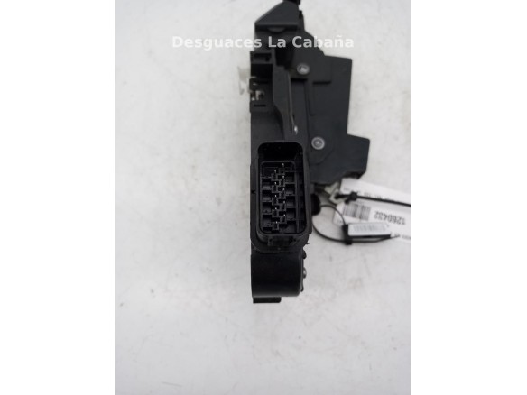 CERRADURA PUERTA LAT DEL IZQ VOLVO V70 III (135) |Desguaces La Cabaña