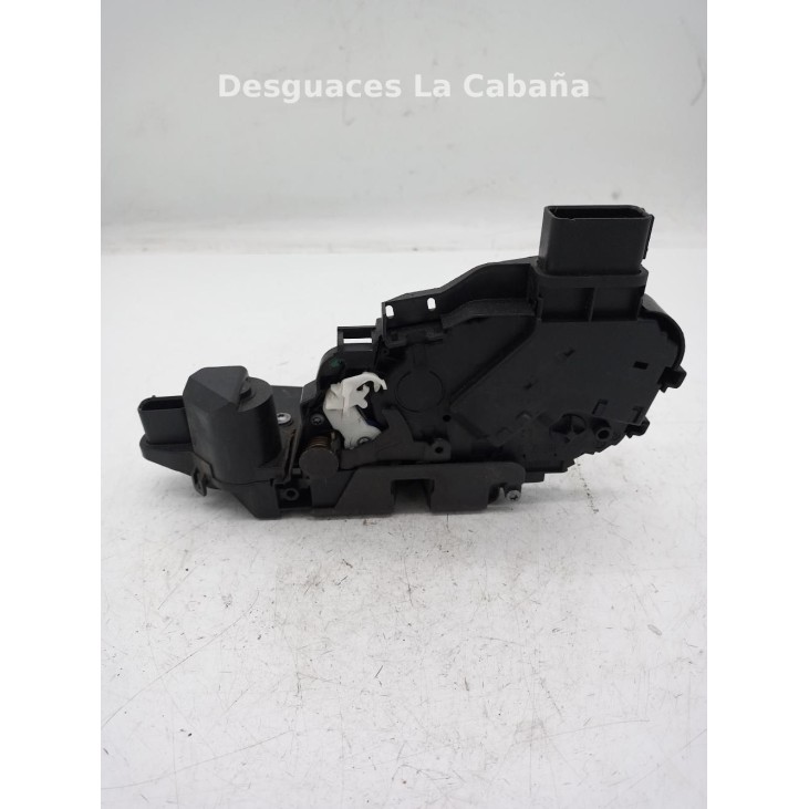 CERRADURA PUERTA LAT DEL IZQ VOLVO V70 III (135) |Desguaces La Cabaña