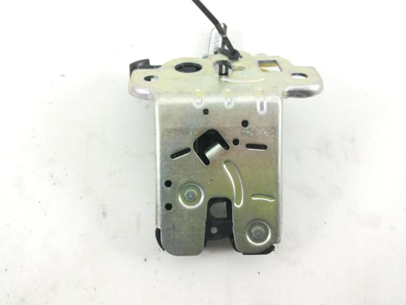 8R0827505A CERRADURA PORTON / TAPA MALETA AUDI A1 (8X1, 8XK) |Desguaces La Cabaña