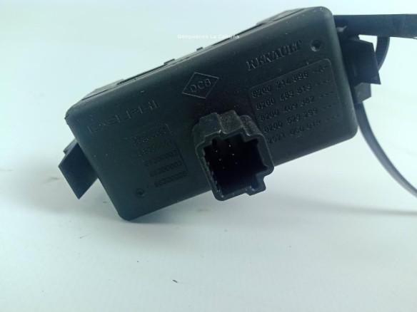 SinValor INTERRUPTOR WARNING RENAULT SCÉNIC III (JZ0/1_) |Desguaces La Cabaña
