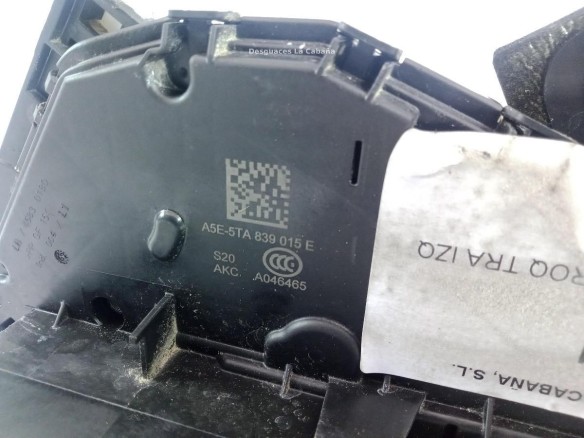 5TA839015E CERRADURA PUERTA LAT TRA IZQ SKODA KAROQ (NU7) |Desguaces La Cabaña