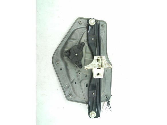 8K0959812A ELEVALUNAS PUERTA LAT TRA DER SKODA SUPERB II Ranchera familiar (3T5) |Desguaces La Cabaña