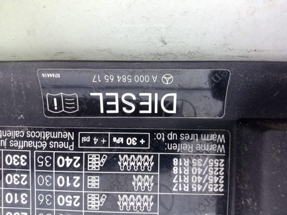 A2047500103 TAPA COMBUSTIBLE MERCEDES BENZ CLASE C T-Model (S204) |Desguaces La Cabaña