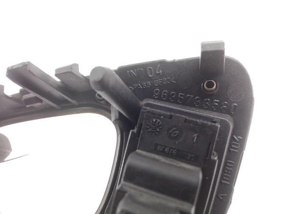 9635733580 MANDO ELEVALUNAS PUERTA LAT TRA DER PEUGEOT 607 (9D, 9U) |Desguaces La Cabaña