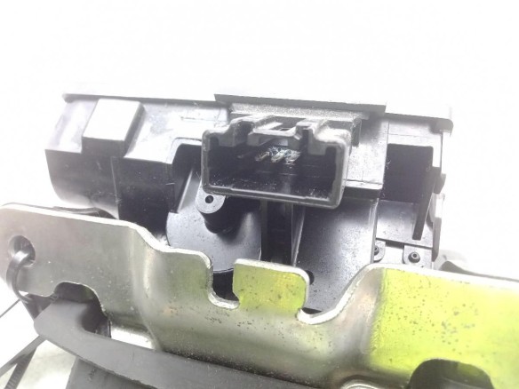 8A61A442A66BD CERRADURA PORTON / TAPA MALETA FORD FIESTA VI |Desguaces La Cabaña
