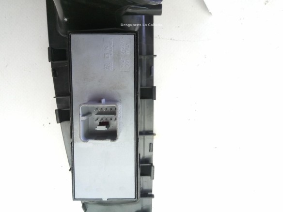 1K4959857B MANDO ELEVALUNAS PUERTA LAT DEL IZQ SEAT LEON (1P1) |Desguaces La Cabaña