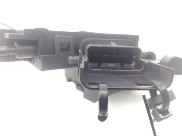 805025102R CERRADURA PUERTA LAT DEL DER OPEL VIVARO B Furgón (X82) |Desguaces La Cabaña