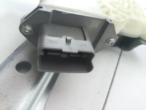 ELEVALUNAS PUERTA LAT DEL DER PEUGEOT 3008 Limusina (0U_) |Desguaces La Cabaña