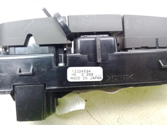 SinValor INTERRUPTOR WARNING OPEL INSIGNIA A (G09) |Desguaces La Cabaña