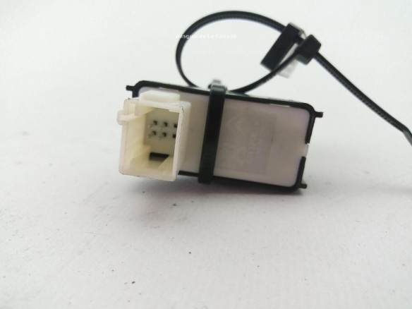 98044832D MANDO ELEVALUNAS PUERTA LAT TRA DER OPEL MOKKA |Desguaces La Cabaña
