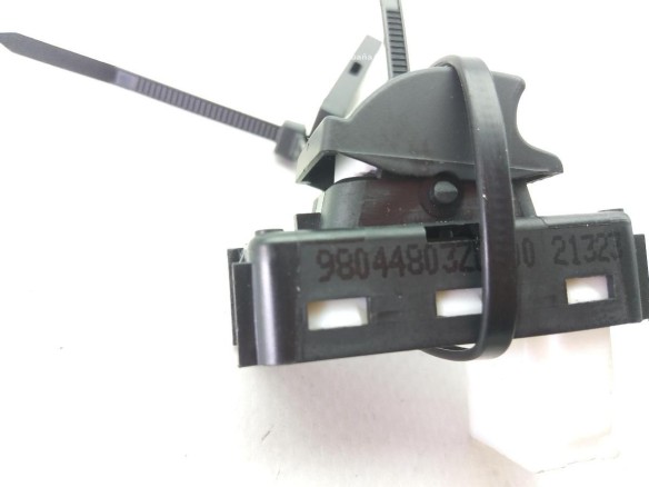 98044832D MANDO ELEVALUNAS PUERTA LAT TRA DER OPEL MOKKA |Desguaces La Cabaña
