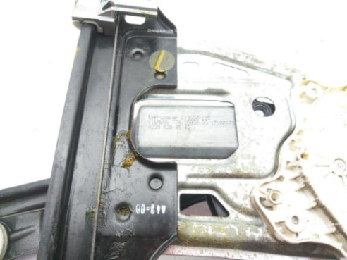 119650105 ELEVALUNAS PUERTA LAT DEL DER MERCEDES BENZ CLASE C (W203) |Desguaces La Cabaña
