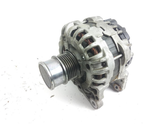 04E903021M ALTERNADOR SEAT LEON ST (5F8) |Desguaces La Cabaña