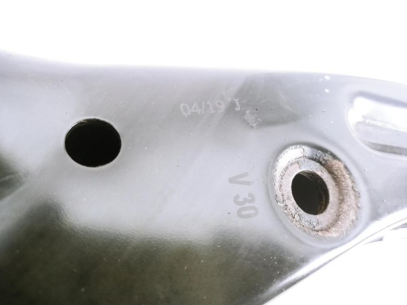 BRAZO SUSPENSION DEL DER INF NISSAN ALMERA II Hatchback (N16) |Desguaces La Cabaña