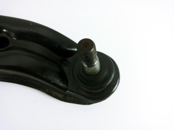 BRAZO SUSPENSION DEL DER INF NISSAN ALMERA II Hatchback (N16) |Desguaces La Cabaña