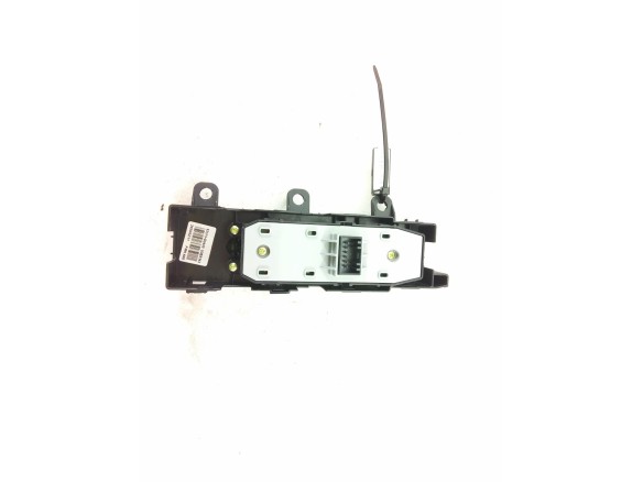93575G5400 MANDO ELEVALUNAS PUERTA LAT DEL DER KIA NIRO |Desguaces La Cabaña