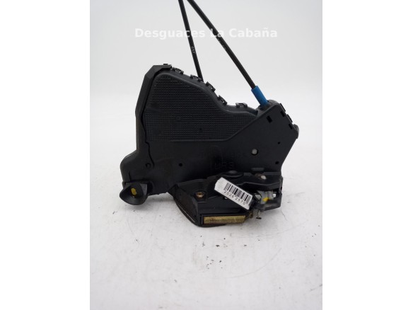CERRADURA PUERTA LAT DEL DER TOYOTA COROLLA Sedán (_E12_) |Desguaces La Cabaña