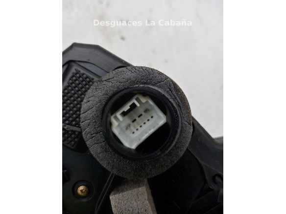 CERRADURA PUERTA LAT DEL DER TOYOTA COROLLA Sedán (_E12_) |Desguaces La Cabaña