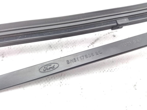 BM5117526BC BRAZO LIMPIAPARABRISAS DEL DER FORD FOCUS III |Desguaces La Cabaña