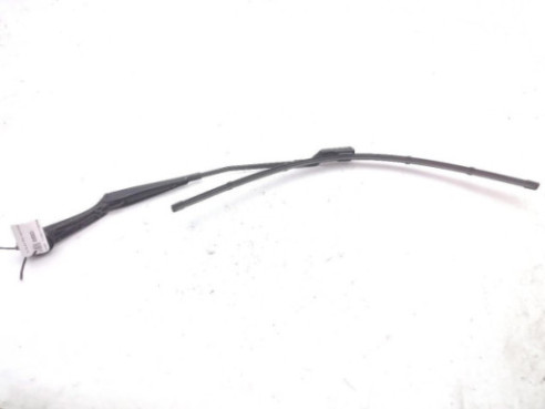 BM5117526BC BRAZO LIMPIAPARABRISAS DEL DER FORD FOCUS III |Desguaces La Cabaña
