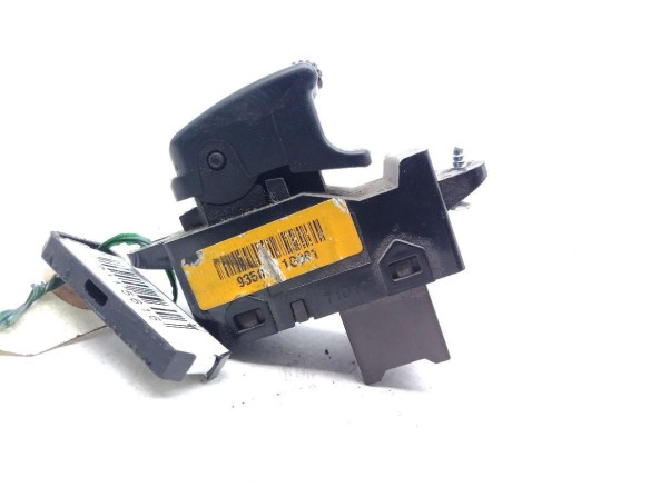 MANDO ELEVALUNAS PUERTA LAT DEL DER KIA RIO II (JB) |Desguaces La Cabaña