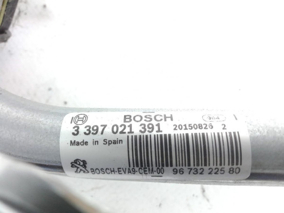 9673222580 MOTOR LIMPIAPARABRISAS DEL PEUGEOT 208 |Desguaces La Cabaña