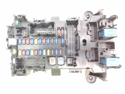 CAJA FUSIBLES INTERIOR (BSI)|Desguaces La Cabaña 2