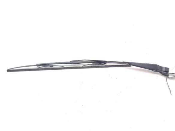BRAZO LIMPIAPARABRISAS TRA PORTÓN NISSAN ALMERA TINO (V10) |Desguaces La Cabaña