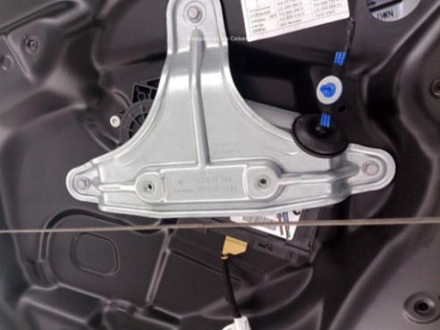 7L0959704C ELEVALUNAS PUERTA LAT TRA DER PORSCHE CAYENNE (9PA) |Desguaces La Cabaña