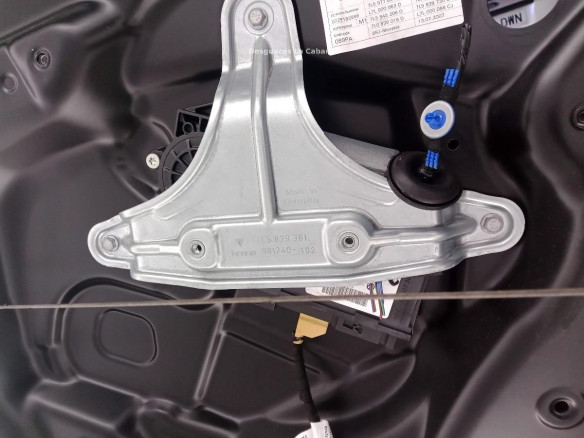 7L0959704C ELEVALUNAS PUERTA LAT TRA DER PORSCHE CAYENNE (9PA) |Desguaces La Cabaña