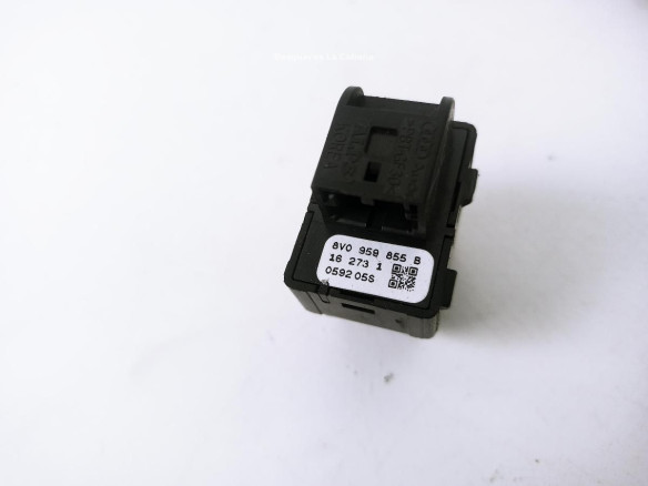 8V0959855B MANDO ELEVALUNAS PUERTA LAT TRA DER AUDI Q2 (GAB) |Desguaces La Cabaña