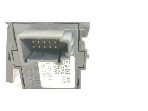 8V1927225A INTERRUPTOR FRENO MANO ELECTRICO AUDI A3 (8V1, 8VK) |Desguaces La Cabaña