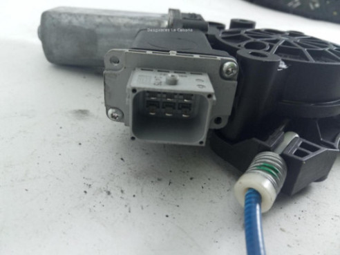 3R2811 ELEVALUNAS PUERTA LAT DEL DER OPEL CORSA E (X15) |Desguaces La Cabaña